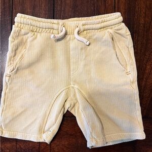 Zara: Kids Cream Shorts
